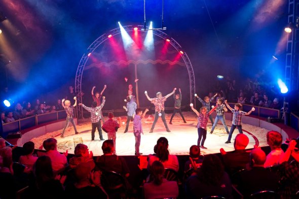 Zirkusprojekt der Grundschule Schleiden - Tanzgruppe.