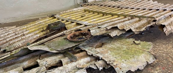Tragflächenfragment eines amerikanischen, 2-motorigen B-26 Bombers. Fundstück in der Nordeifel.