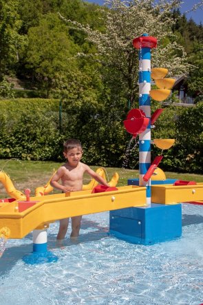 Marcel Wolters vierjähriger Sohn Paul testete den neuen Kleinkinderbereich ausgiebig.