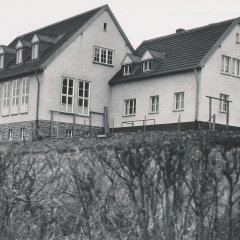 Bronsfeld Volksschule mit Lehrerdienstwohnung 1956