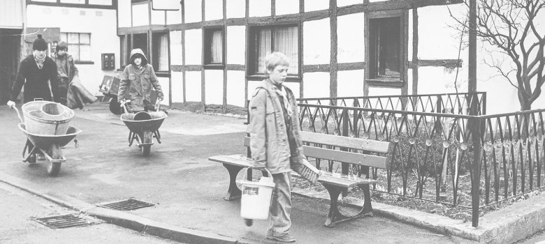 SA Schleiden, Bildsammlung: Die Pfadfinder vom Gau Rheinland übernahmen den Umbau des Hauses selbst. 