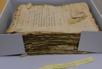 Standesamtsbuch Wollseifen. Zustand nach Entschimmelung im Jahr 2014. Standesamtsbuch Wollseifen. Zustand nach Entschimmelung im Jahr 2014.