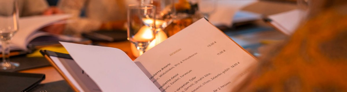 Bestellen im Restaurant. Bestellen im Restaurant.