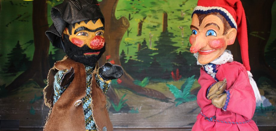 Der Räuber Schwuppdiwupp als Puppenspiel