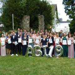 Abifire- Wie ein Phönix aus der Asche: Abiturfeier am Johannes-Sturmius-Gymnasium