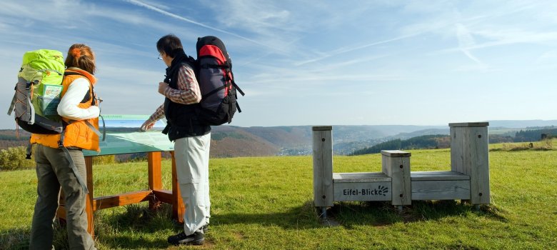Eifelsteig am Eifel-Blick Modenhübel im Nationalpark Eifel Eifelsteig am Eifel-Blick Modenhübel