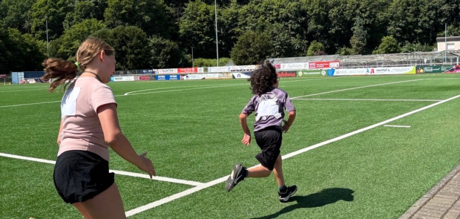 Viele Runden wurden für UNICEF gelaufen. Viele Runden wurden für UNICEF gelaufen.