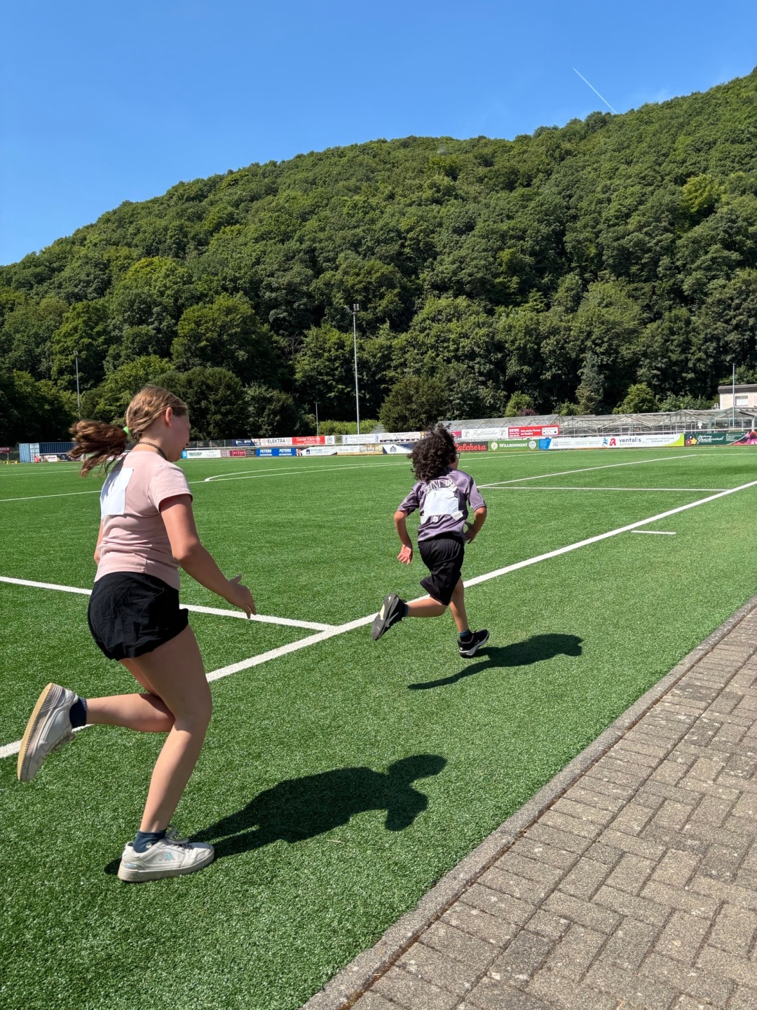 Viele Runden wurden für UNICEF gelaufen. Viele Runden wurden für UNICEF gelaufen.