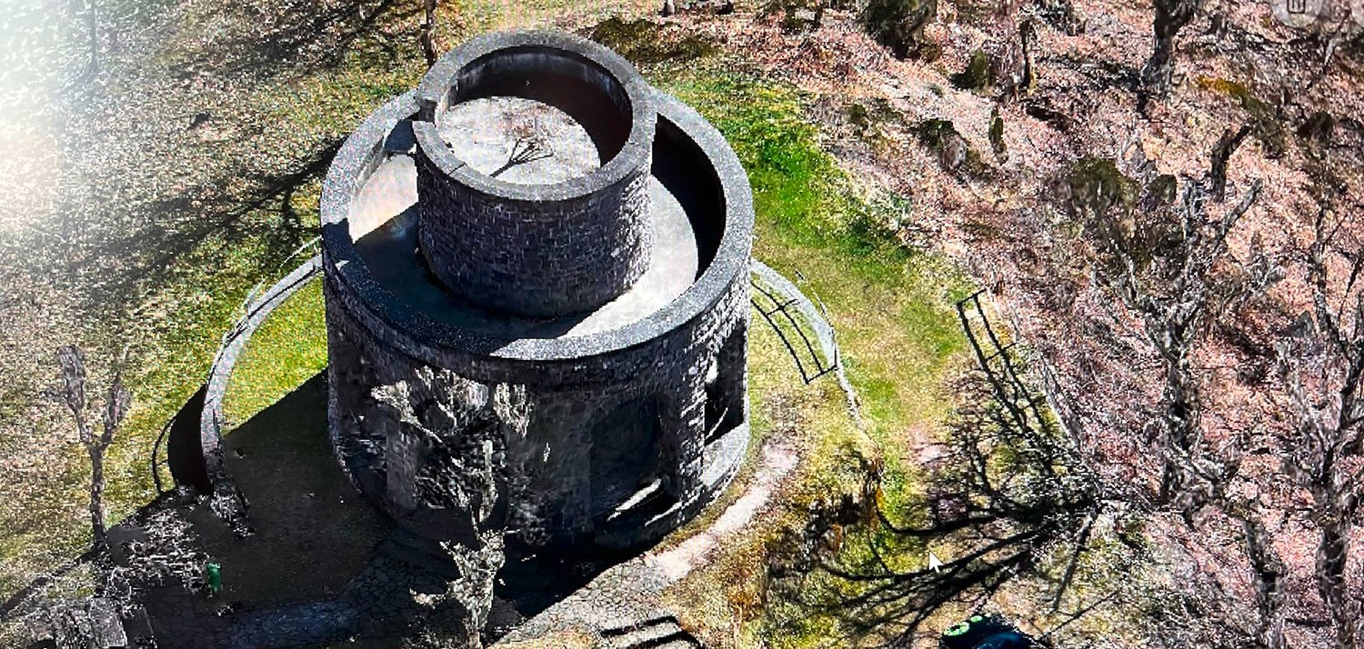 Das Scheurener Tempelchen als 3D-Modell anhand der errechneten Bildpunkte. Das Scheurener Tempelchen als 3D-Modell anhand der errechneten Bildpunkte.