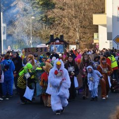 Schon von Weitem waren die einfallsreichen Verkleidungen als Fabeltiere für alle erkennbar. Schon von Weitem waren die einfallsreichen Verkleidungen als Fabeltiere für alle erkennbar.