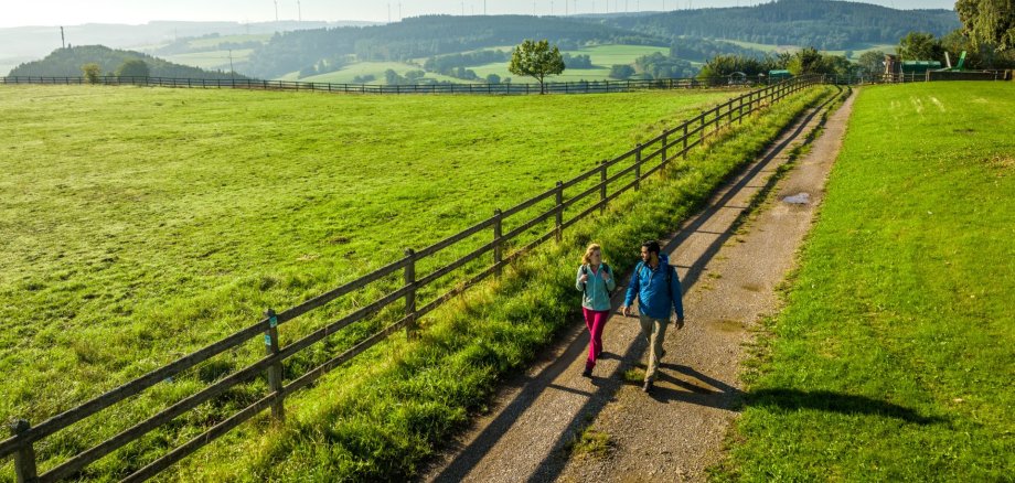 Kronenburg - Eifelblick Friedhof