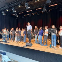 Impressionen vom Friedenskonzert zur Aulaeinweihung.