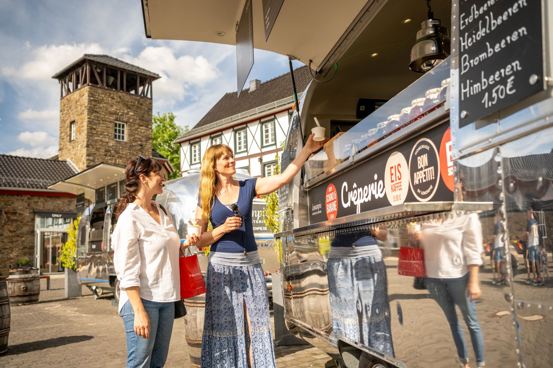 Bad Münstereifel Orchheimer Tor Der Kreis Euskirchen wird als Ausflugs- und Urlaubsziel immer beliebter – eine Entwicklung, die auch wirtschaftlich immer deutlicher spürbar wird.