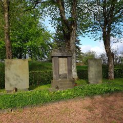 Ehrenmal in Bronsfeld. Ehrenmal in Bronsfeld.