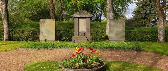Ehrenmal in Bronsfeld. Ehrenmal in Bronsfeld.