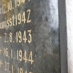 Kerperscheid, Maria-Hilf-Kapelle, Detail Gedenktafel.