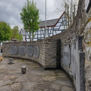 Olef, Ehrenmal Olef, Ehrenmal