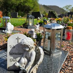 Friedhof Olef - Detailaufnahme