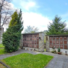 Friedhof Schleiden - Urnenwand