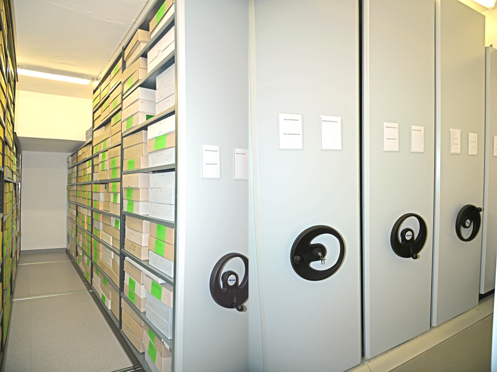 Stadtarchiv Schleiden - Archivschränke