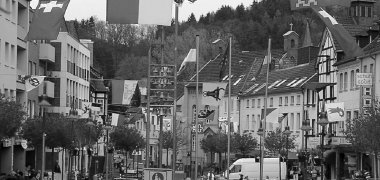 Die Nachbesserung der 1990er Jahre, angeblich mit der „kleinsten Fußgängerzone Deutschlands“.