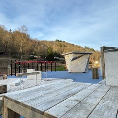 Impression aus dem Sportpark Schleiden: Parkour, Boulern.