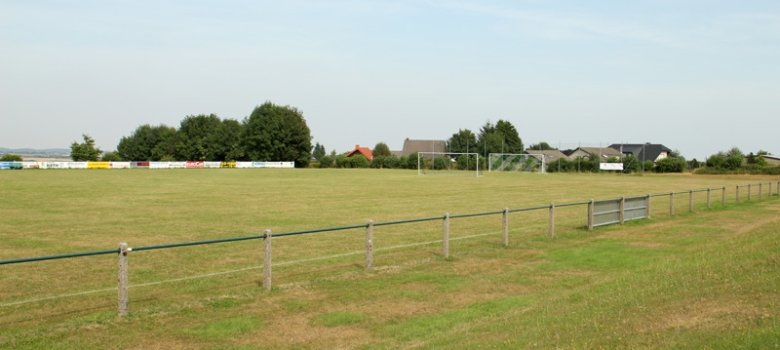 Ansicht Sportplatz Schöneseiffen Ansicht Sportplatz Schöneseiffen
