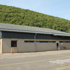 Außenansicht Einfachturnhalle Gemünd 