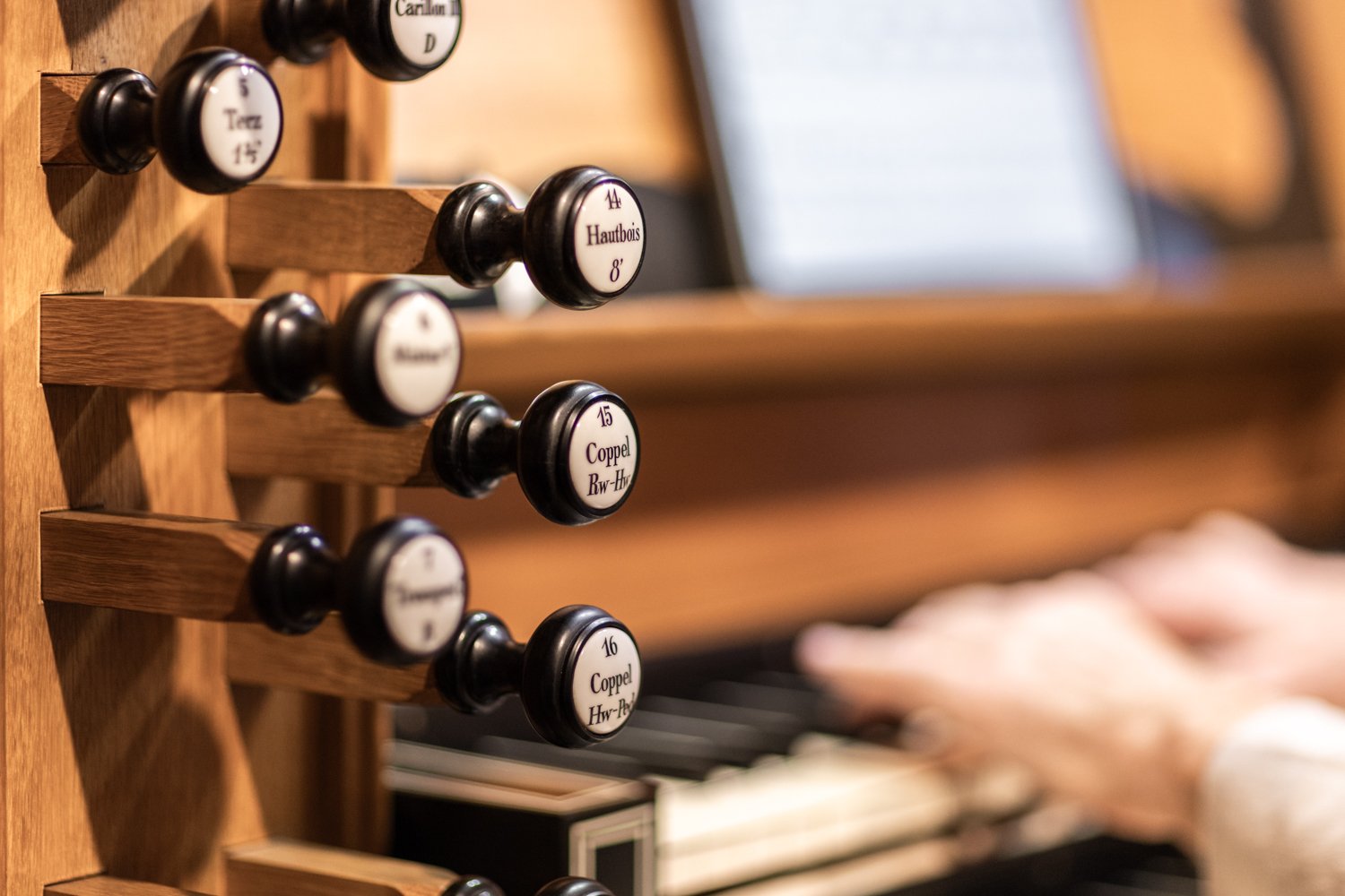 Detailaufnahme eines Klaviers.