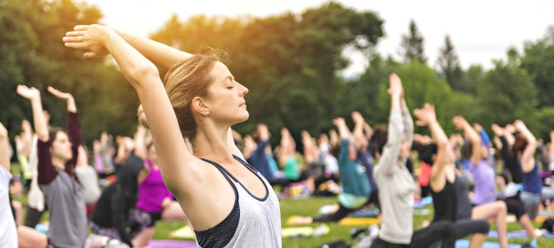 Yoga ist ein fester Bestandteil des Outdoor-Fitnessprogramms, das von Mai bis August im Gemünder Kurpark angeboten wird.