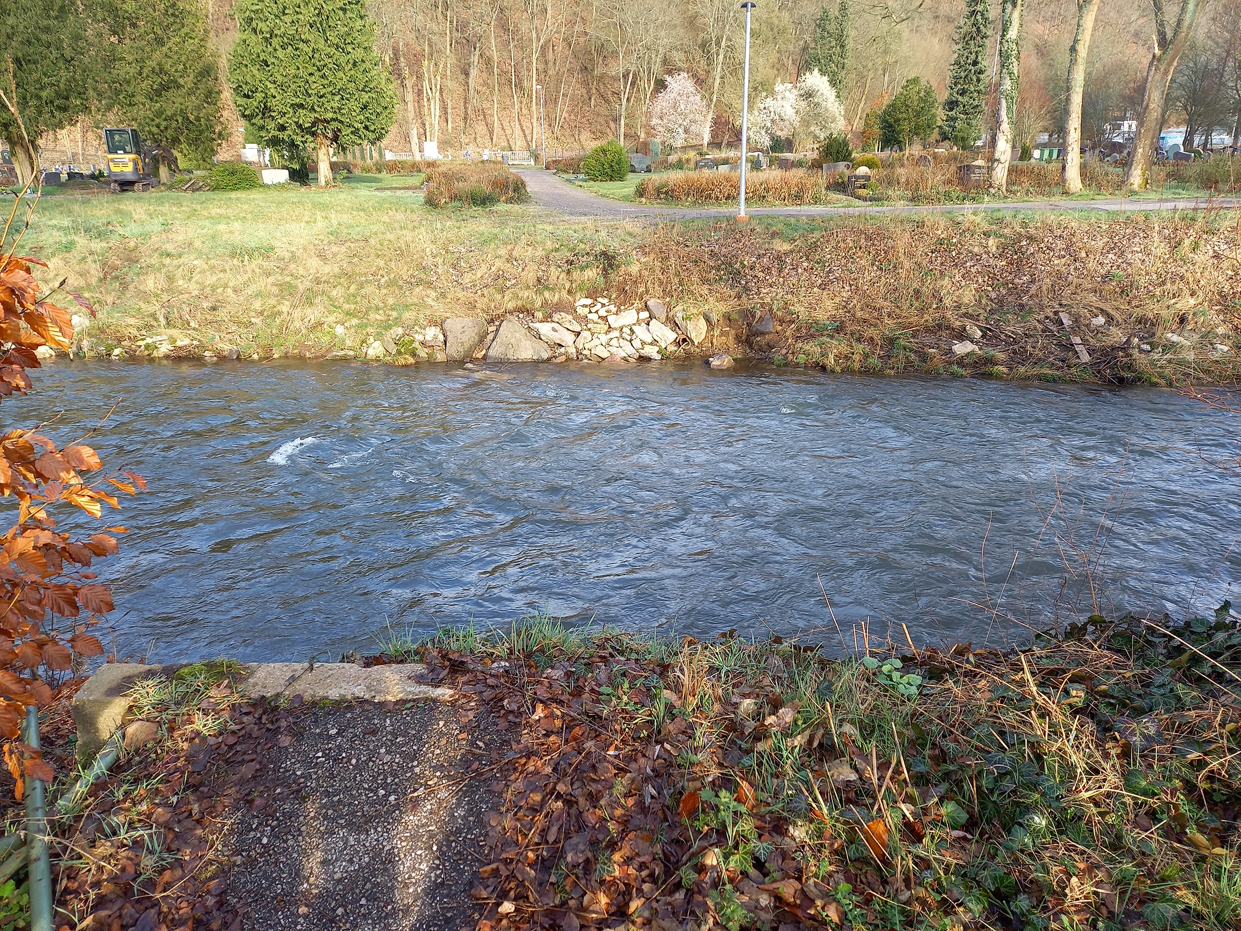 Die Brücke an der Breslauer Straße wurde bei der Hochwasser-Katastrophe weggespült. Die Brücke an der Breslauer Straße wurde bei der Hochwasser-Katastrophe weggespült.