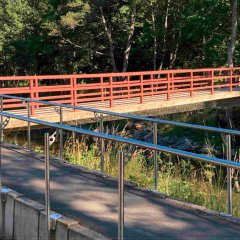 Brücke am Schützenplatz nach der Hochwasser-Katastrophe mit provisorischem Geländer.