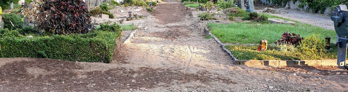 Zerstörte Wege nach der Flut.