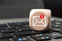 Würfel Holzwürfel mit Kundenservice Kundensupport Kontakt Mail Email. Würfel Holzwürfel mit Kundenservice Kundensupport Kontakt Mail Email.