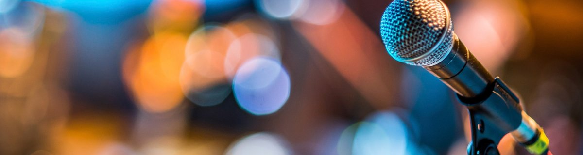 Detailaufnahme eines Mikrofons Detailaufnahme eines Mikrofons