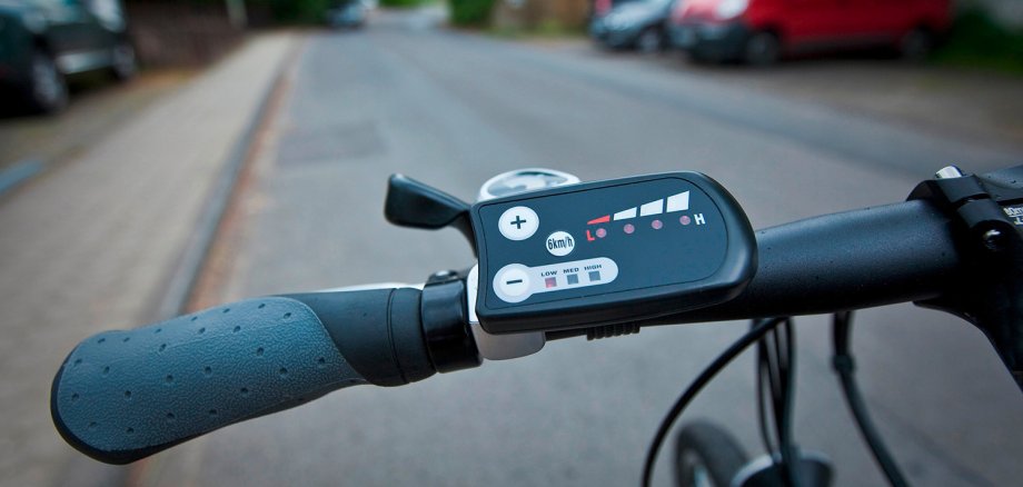 Detailaufnahme eines Pedelecs (Lenker).