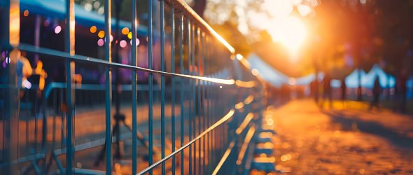 Veranstaltungssicherheit mit einer Absperrung.