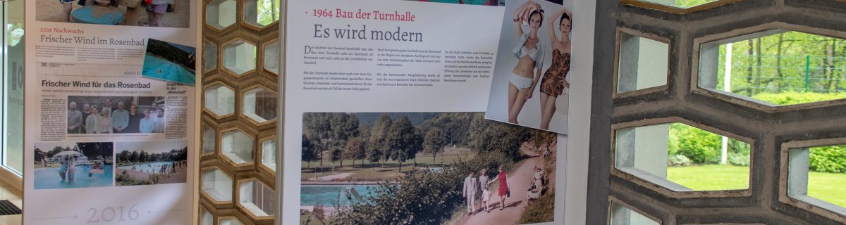 Ausstellung zur Geschichte im Eingangsbereich des Gemünder Rosenbads.