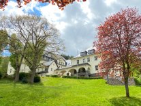 Ansicht des Rathauses von der Blankenheimer Straße aus. Ansicht des Rathauses von der Blankenheimer Straße aus.