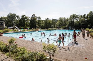Badespaß im Rosenbad Gemünd Badespaß im Rosenbad Gemünd
