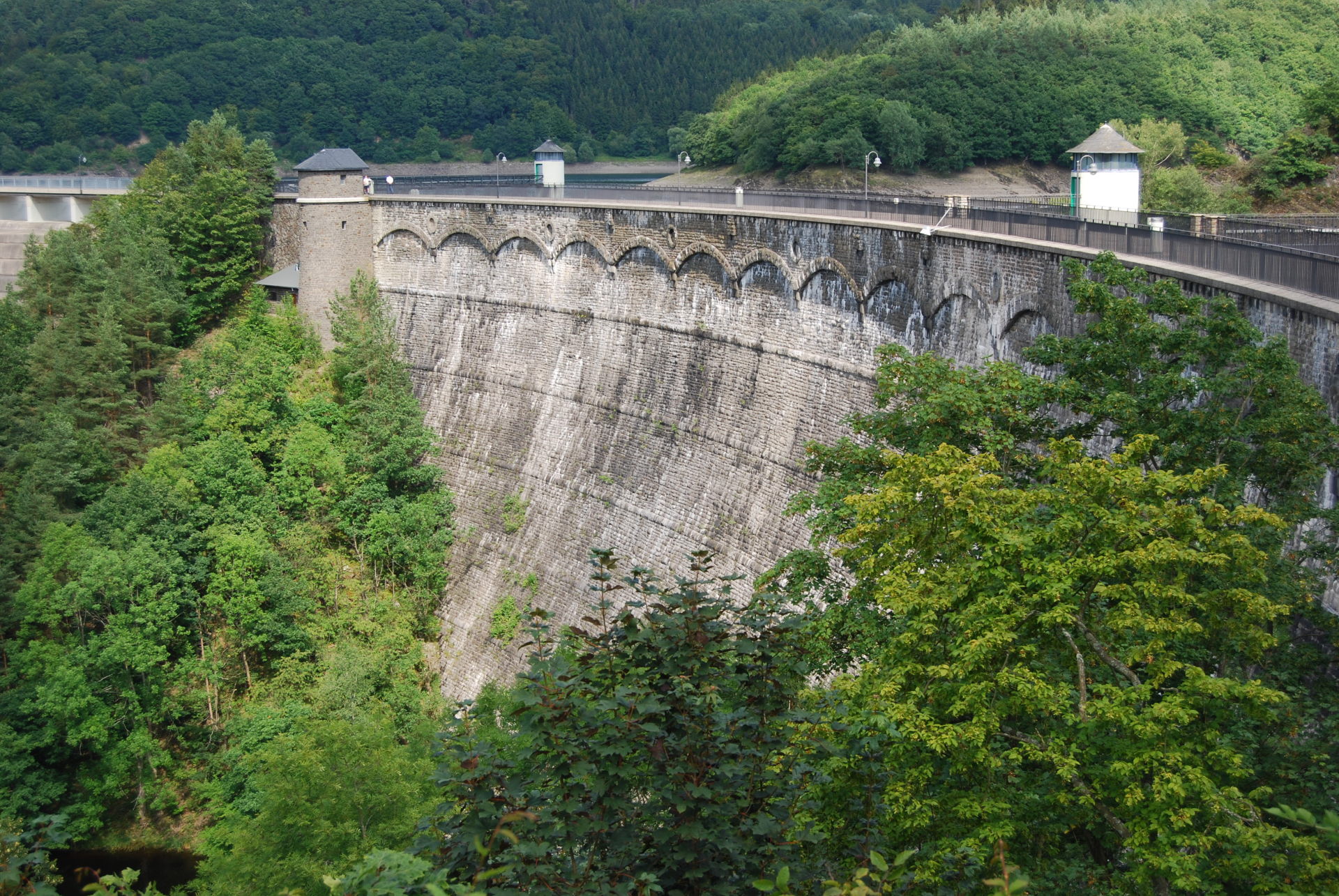 Urftstaumauer