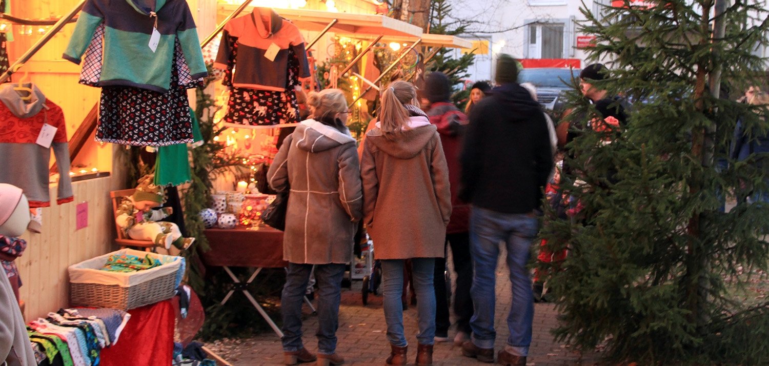 Archivbild: Nikolausmarkt im Schleidener Franziskurpark.