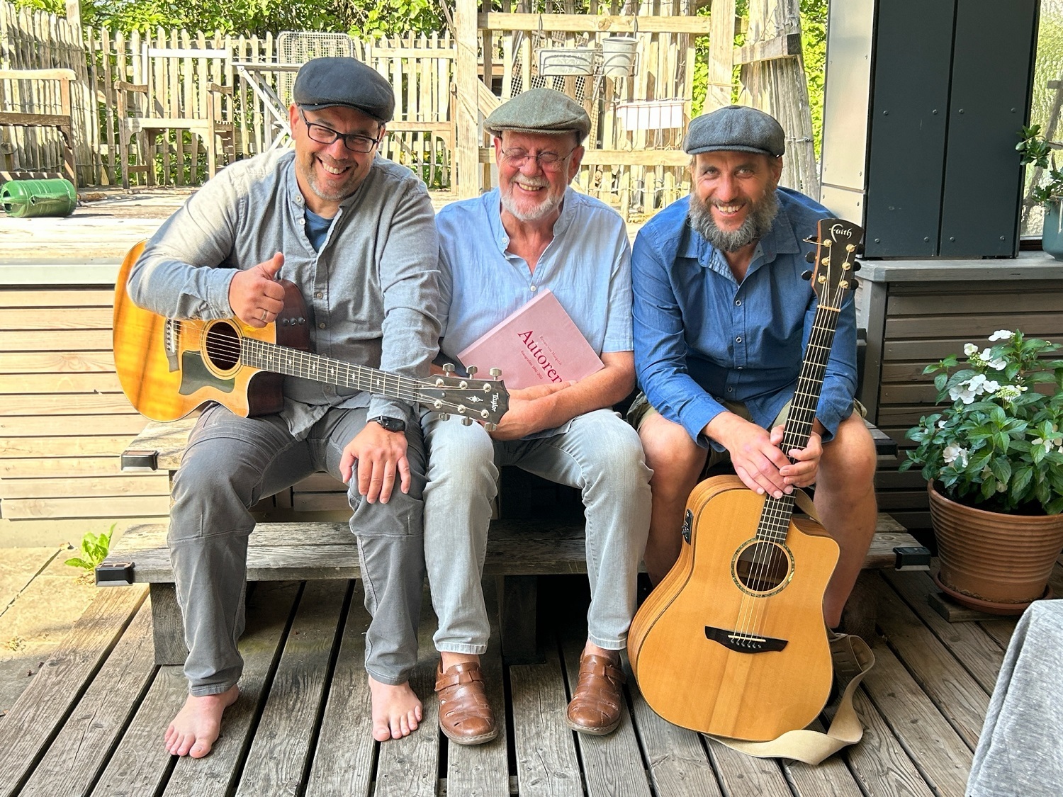 Bücher, Songs & Ballads - präsentiert von Peter Cremer, Dominik und Tobias Feld  